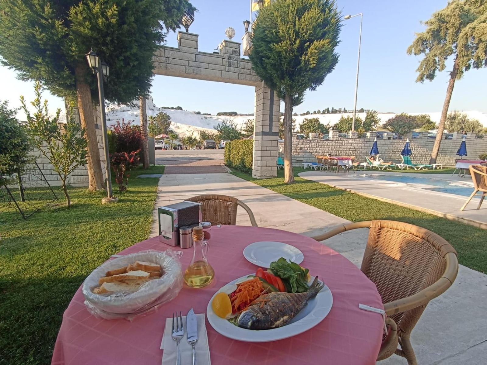 Hotel HAL-TUR Pamukkale Buitenkant foto