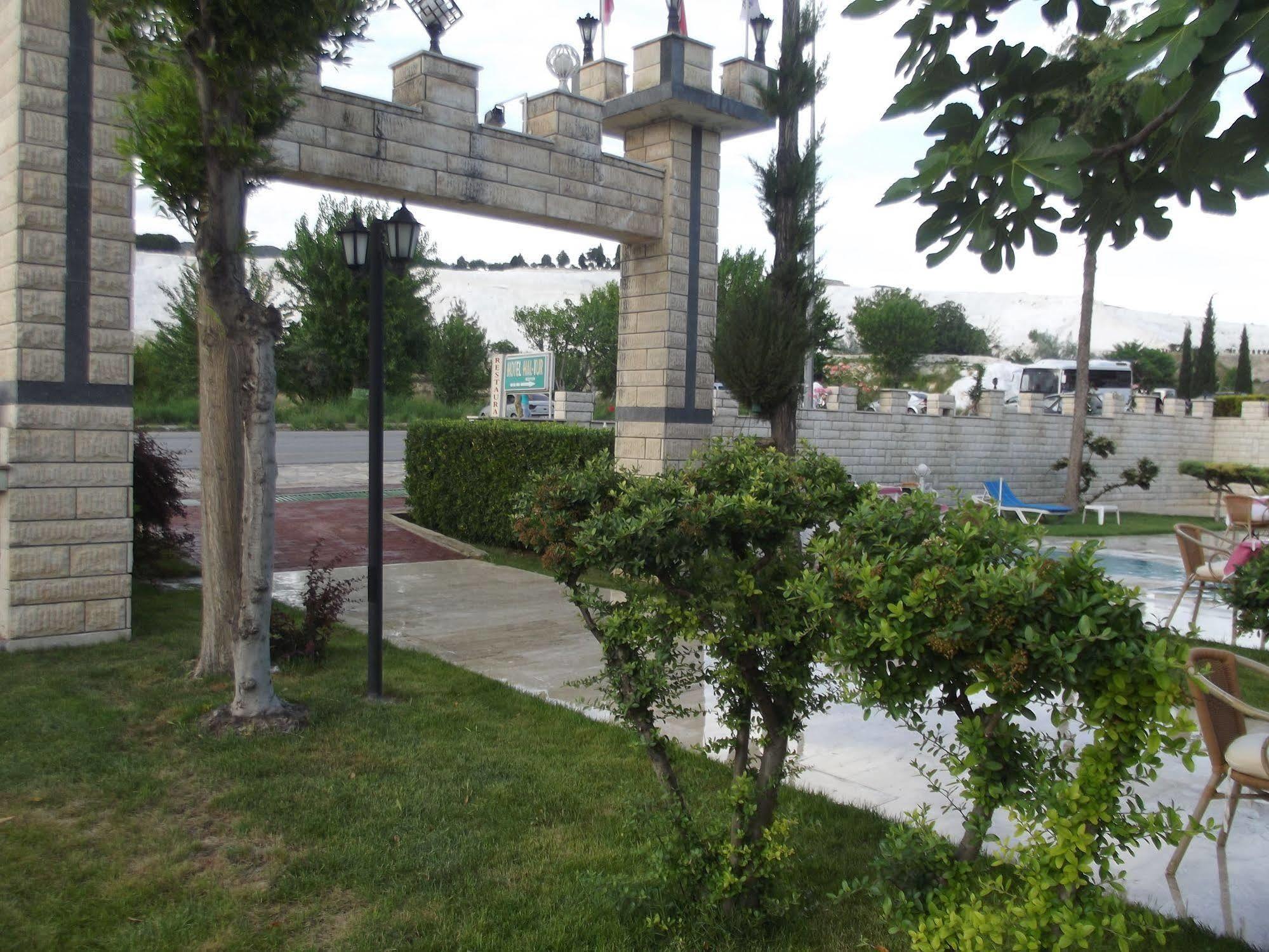 Hotel HAL-TUR Pamukkale Buitenkant foto
